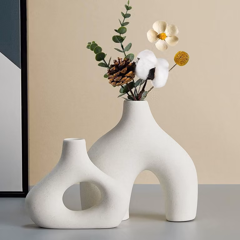 Zestaw ceramicznych wazonów - dekoracyjne wazony - dekoracja do salonu - ręcznie robione, ażurowe wzory - zestaw 2 sztuk - biały