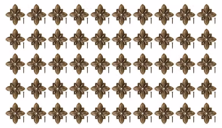 50 antycznych brązowych ozdobnych elementów w kształcie kwiatów, 30 mm x 21 mm, z wkrętami