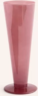 Wazon szklany Hay Conical Medium w kolorze czerwonym, różowym lub fioletowym