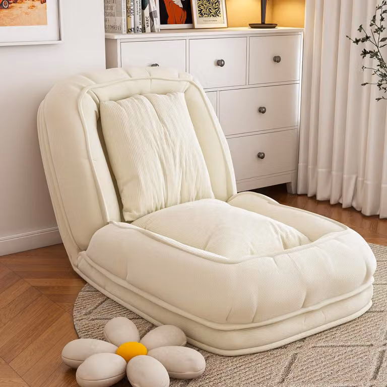 Składana, ergonomiczna sofa do spania, przeznaczona dla dorosłych i zwierząt domowych, z 5-stopniową regulacją kąta nachylenia (90-180 stopni), w zestawie 2 poduszki. Wielofunkcyjna leżanka w kolorze kremowym