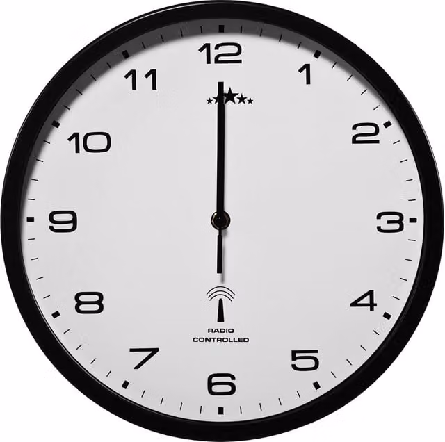 Zegar ścienny Monzana analogowy czarny Ø31 cm sterowany radiowo z cichym mechanizmem