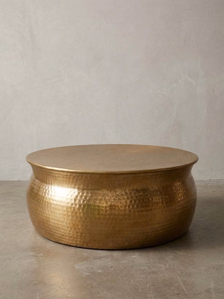 Stolik kawowy 75x31x75 cm aluminiowy złoty stolik boczny orientalny okrągły, płaski młotkowany metalowy stolik rozkładany, designerski stolik do salonu nowoczesny, stolik do salonu indyjski stolik mały