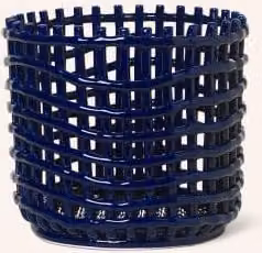 Ceramiczna miska Ferm Living Blau o geometrycznym kształcie