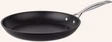 Patelnia Le Creuset non-stick czarna ze stali nierdzewnej