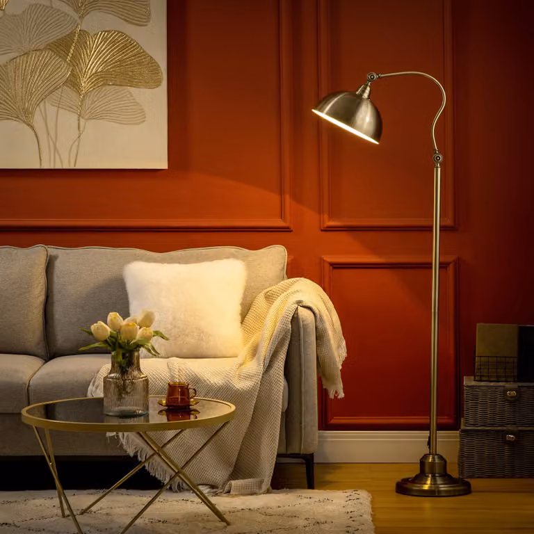 Lampa stojąca w stylu vintage, wykończenie mosiężne, obrót o 180°, metalowa podstawa z przełącznikiem nożnym, kolor brązowy | 42 x 25,5 x 152 cm | E27 | 4,7 kg