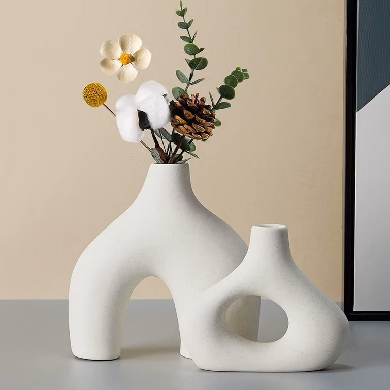 Zestaw ceramicznych wazonów - dekoracyjne wazony - dekoracja do salonu - ręcznie robione, ażurowe wzory - zestaw 2 sztuk - biały