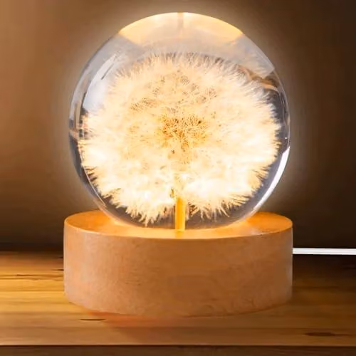 Lampka nocna kryształowa kula suszone kwiaty drewniana podstawa USB prezent