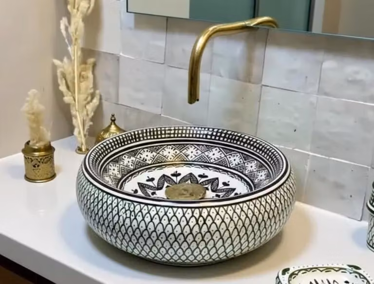 Marokański umywalka – umywalka nablatowa ceramiczna – aranżacja łazienki – ręcznie wykonana, artystyczna praca – średnica 35 cm – kolor czarny