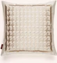 Dekoracyjna poszewka na poduszkę Aigner Matrix w kolorze beige wykonana z bawełny